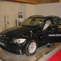 ipodbmw.jpg