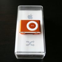 ipod-shuffle-2g-orange2.jpg