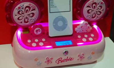 jpg_barbie-ipod-dock.jpg