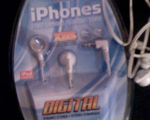 jpg_12-5-07canada-iphones.jpg