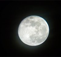 mooniphone.jpg