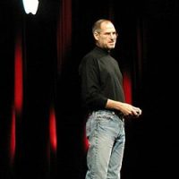 250px-Stevejobs_Macworld2005.jpg