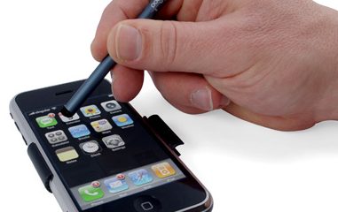 pogo_iphone_stylus.jpg