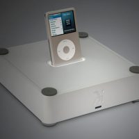 170i_with_80g_iPod_3.jpg