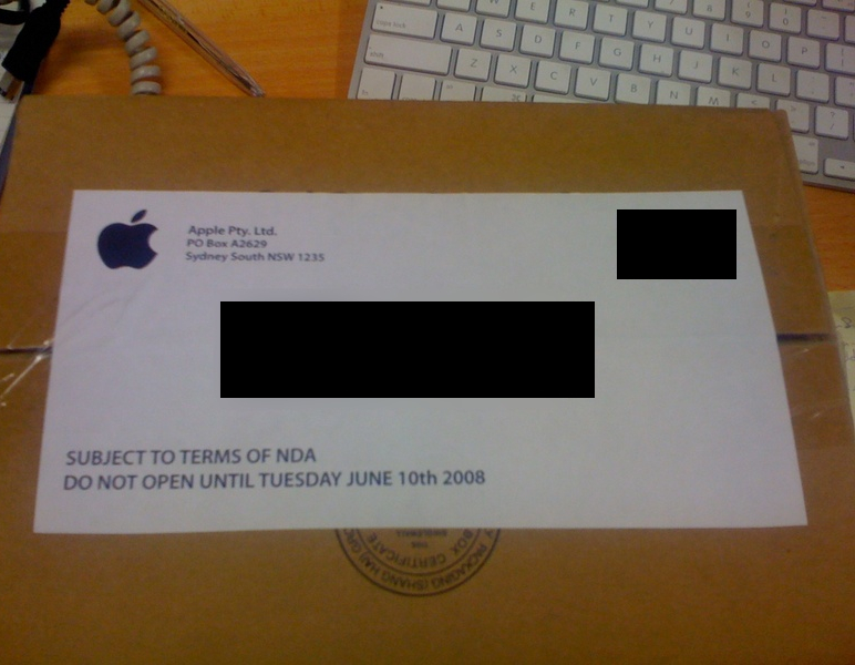 Apple Pty Ltd.. • Apple Pty Ltd. (Австралия). Что за айфон Реселлер. Open until. What does this box
