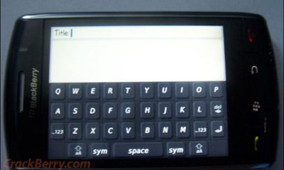 blackberrythunderqwerty.jpg