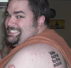 zune_guy_tattoo_250.jpg