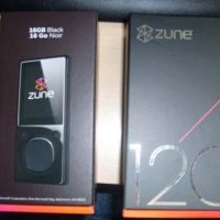new-zunes-16-and-120.jpg