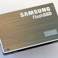 samsung-256gb-flash-ssd-thumb.jpg