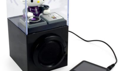 hello-kitty_dj_speaker.jpg