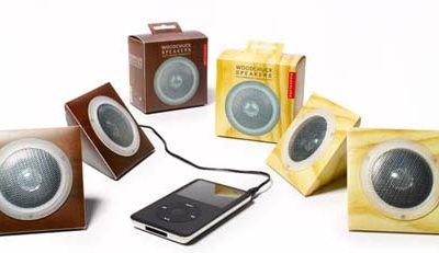 WoodchuckSpeakersIpod-700.jpg