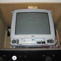 arcade_imac_casemod_inside.jpg