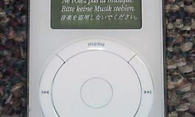 ipodfirst.jpg