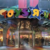 toys-r-us-to-step-up-product-testing-after-chinese-made-toys-were-recalled.jpg