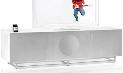 XXL_White_Above_iPod_TV_large_Custom_.jpg