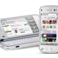 nokia-n97-side-by-side.jpg