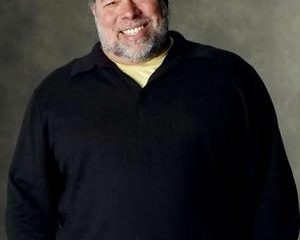 stevewozniak_narrowweb__300x365_0.jpg