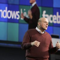 01-07Ballmer_CES_lg.jpg