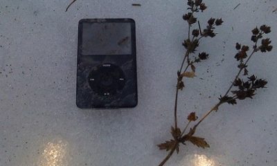 frozenipod.jpg.jpg