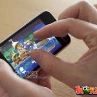 iphone_worms-0jpg.jpg