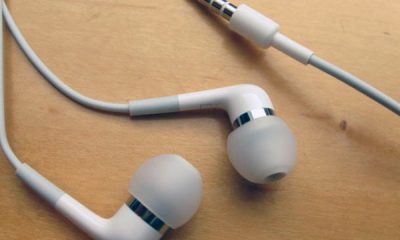 earphones-090714-1.jpg