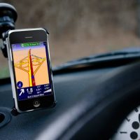 iphone_v2_tomtom_vda.jpg