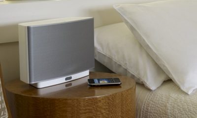 sonos-s5-ipod--touch-bed.jpg