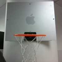 mac_dunk1.jpg