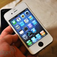 whiteiphone4hero06272010.jpg