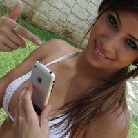 3g-iphone-fan.jpg