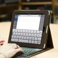 ipad-bluetooth-keyboard.jpg