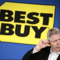 11735-best-buy-ceo-brian-dunn-at-a-press-conference-in-new-york.jpg
