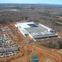 apple_NC_datacenter_2.jpg