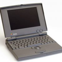 powerbook-100-g1u-460.jpg