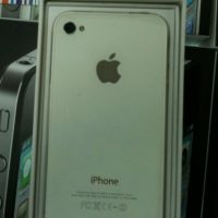 white-iphone-4-grey-market-china.jpg