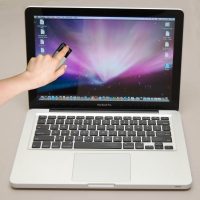 Photo_LensPen_LapTopPro_CleanMacBookPro.jpg