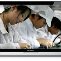 apple_china_workers-thumb-640xauto-7035.jpg