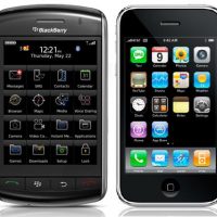 blackberry_storm_iphone_3g.jpg