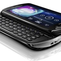 sony-ericsson-xperia-pro-qwerty-0110213182311.jpg
