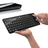 03622838-photo-logitech-revue-with-google-tv.jpg