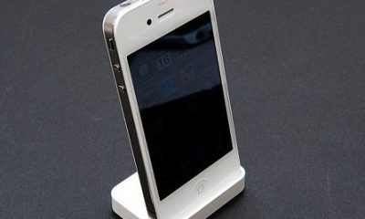 142240-white_iphone_4_dock.jpg
