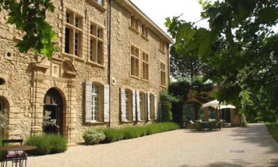 Chateau-de-Sannes-6.jpg.pagespeed.ce.1AIaACk_Tr.jpg