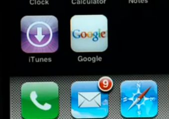 google-icon-on-iphone-screen-in-2008.jpg