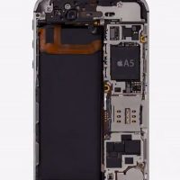 iphone4s-insidelg.jpg
