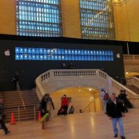 apple_store_grand_central_nov29.jpg