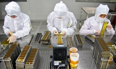 abc_apple_factory_china_tk_120221_wblog.jpg