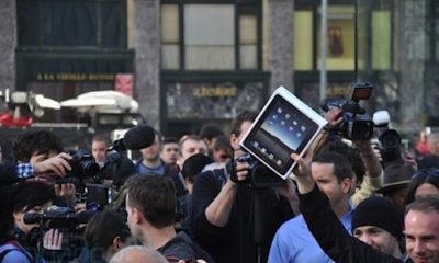 ipad-launched-01-top-540x359.jpg