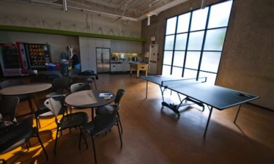 apple_hqrecroom1-550x365.jpg