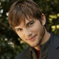 ashton-kutcher-76-720px-2.jpg