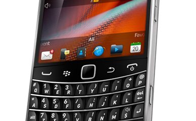 blackberry-bold-9900-hero.jpg